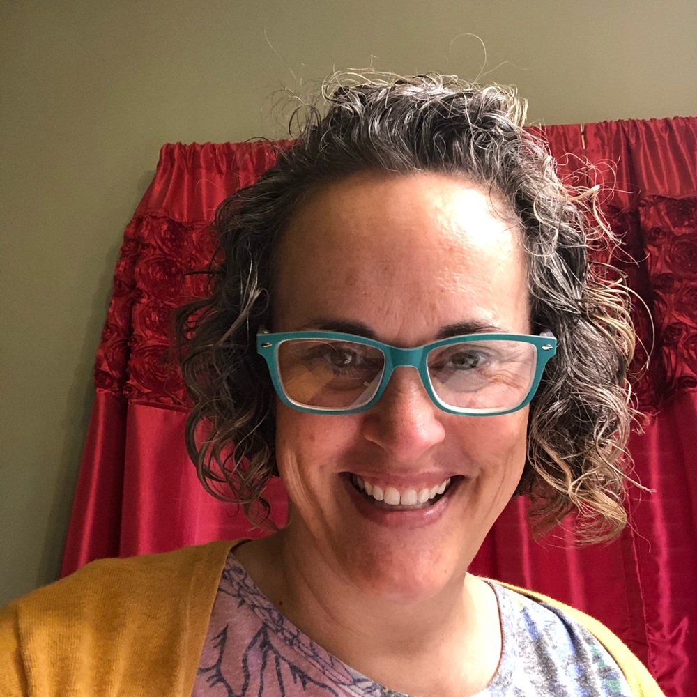 Meet your Posher, Danielle